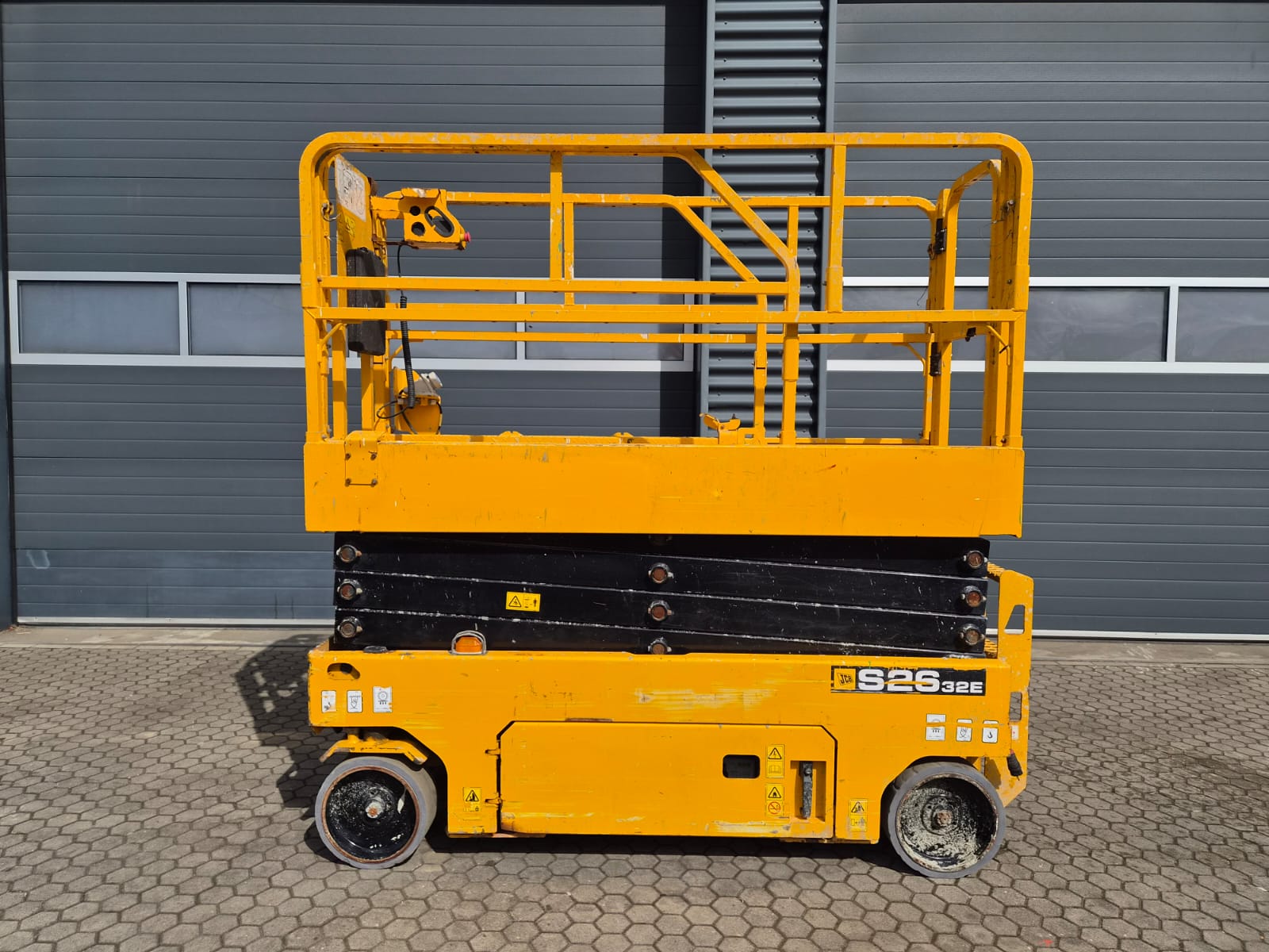 Foto JCB S2632E